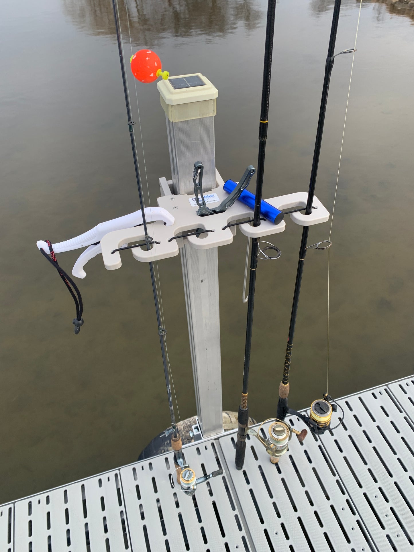 Dock Post – 4 Place Rod Holder
