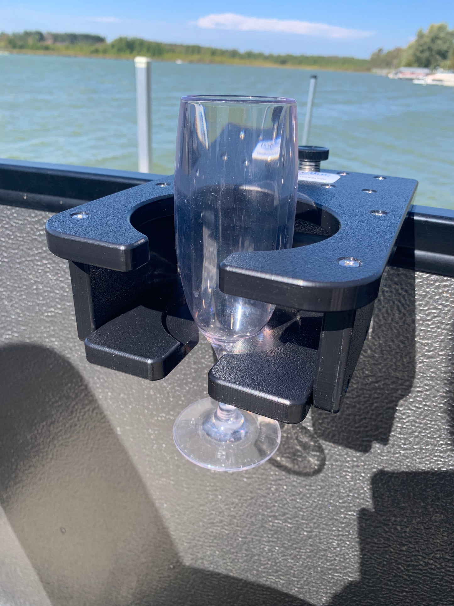 Pontoon Rail - Mug, Cup and Wine Glass Holder